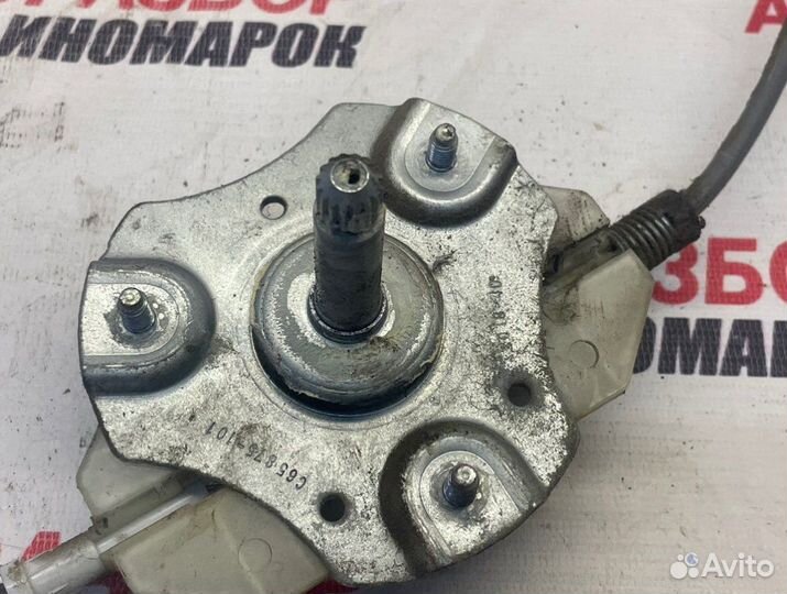 Стеклоподъемник механ. задний правый Datsun On-Do