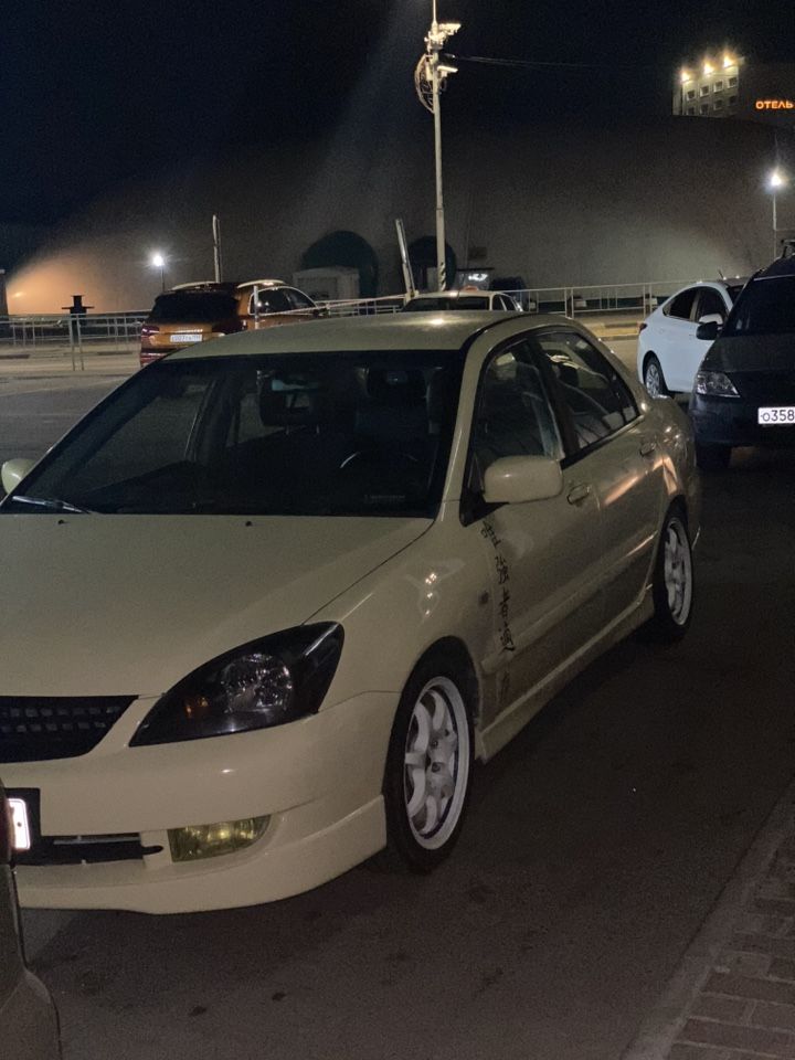 Mitsubishi Lancer: фото владельца