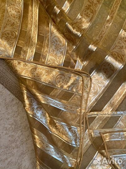 Готовая штора органза с золотом
