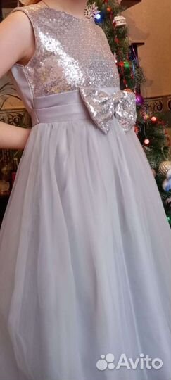 Вечернее платье