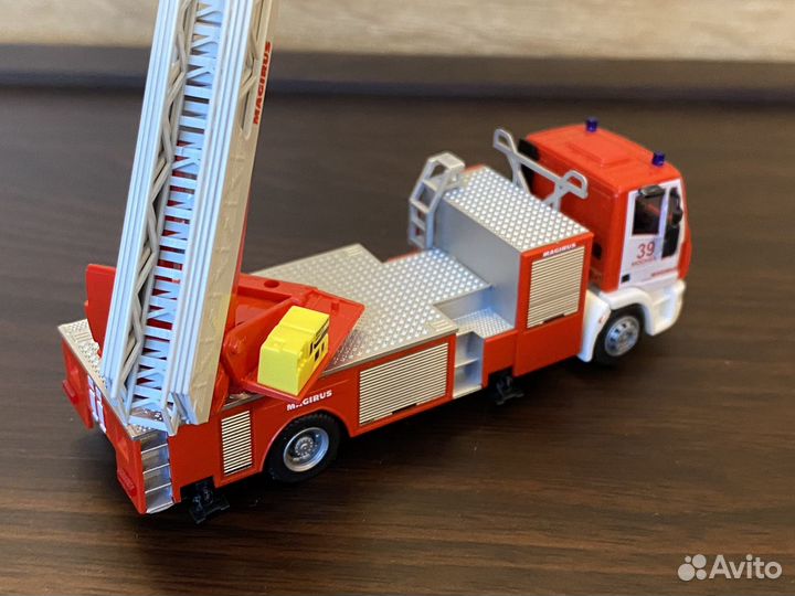 1:87 Машина пожарная Iveco от Rietze