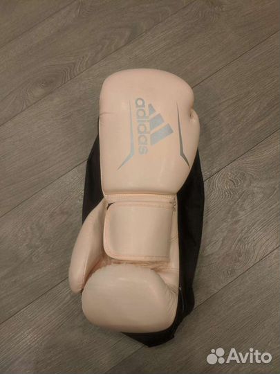 Боксерские перчатки Adidas Speed 50 12oz