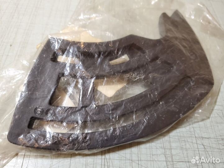 Суппорты стекла Ski-Doo Lynx 517302705 517302704