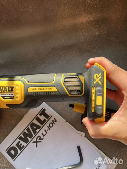 Ушм болгарка Dewalt 125 Dcg405