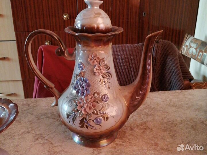 Кувшин, чайник, ваза