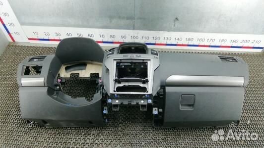 Панель приборов (торпедо) opel zafira B (LBE16IS01