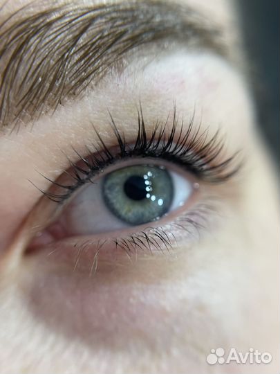 Брови макияж тату