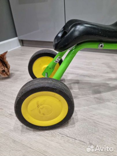 Детский беговел