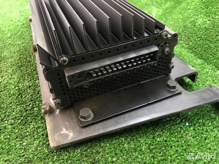 Усилитель магнитолы Audi A8 Quattro D2 ABZ 1998