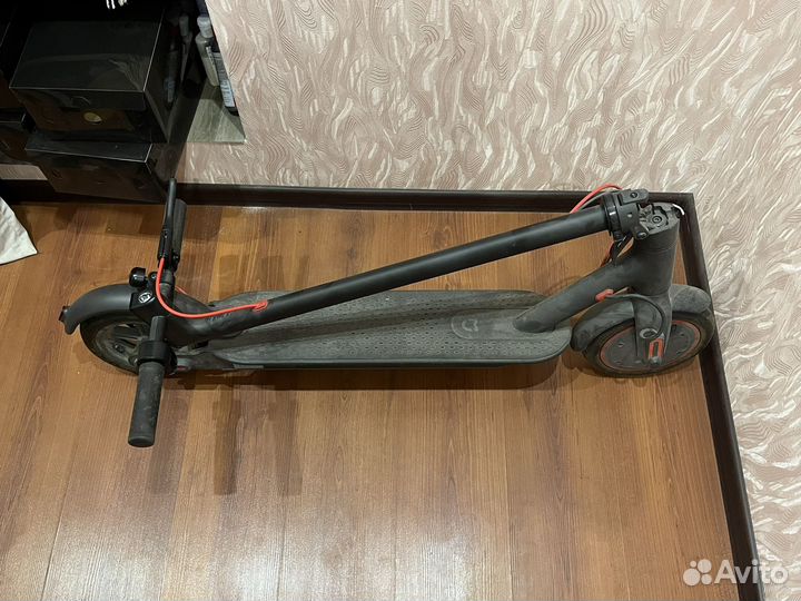 Электросамокат Xiaomi Mijia M365 PRO