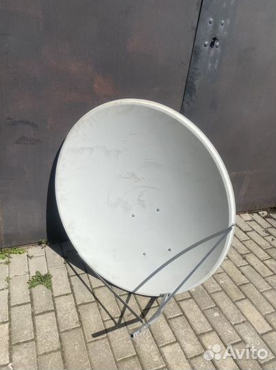 Антенна спутниковая