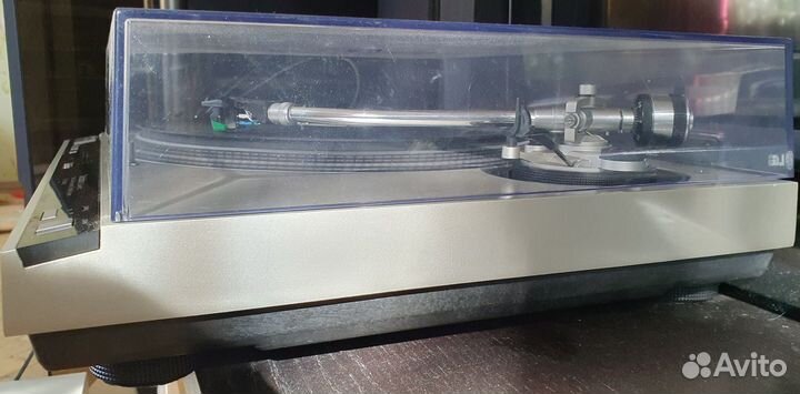 Проигрыватель винила Technics SL-1600 MK2