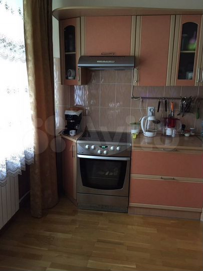 4-к. квартира, 100 м², 1/5 эт.