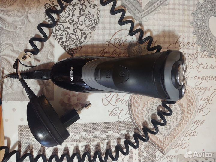 Электробритва Philips series 3000