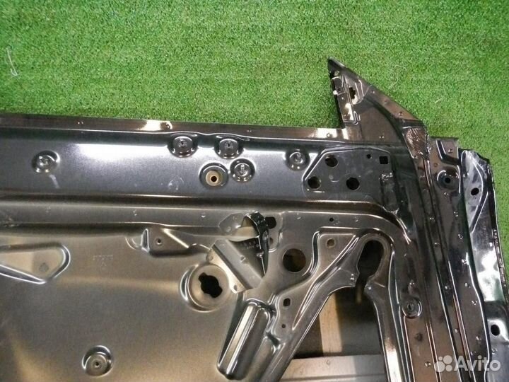 Дверь передняя левая Mercedes-Benz E-Class