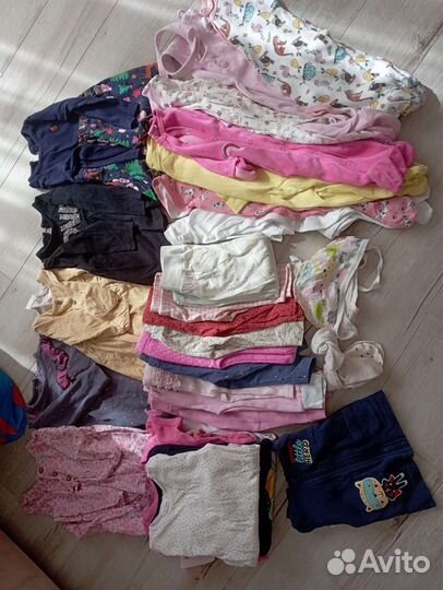 Пакет вещей для девочки с рождения до года