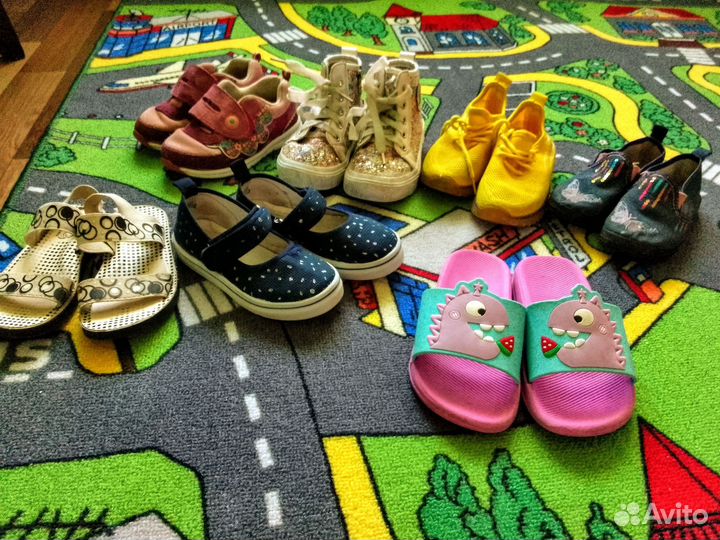 Обувь на девочку пакетом