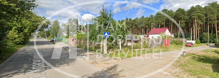 Дом 26,5 м² на участке 11,7 сот.