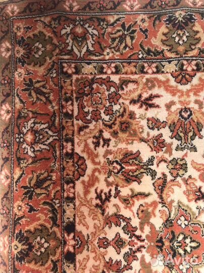 Ковер шерстяной