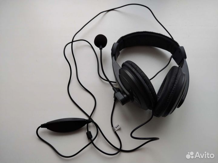 Наушники с микрофоном Defender