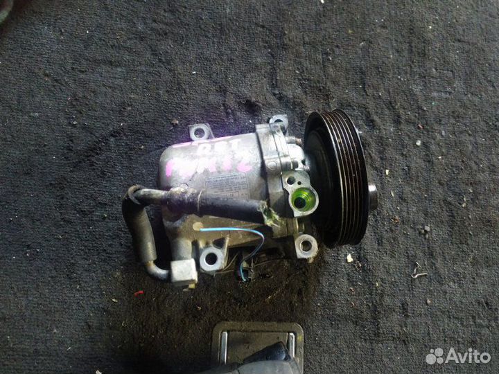Компрессор кондиционера Nissan Liberty PNM12