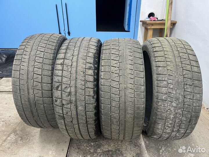 Bridgestone Blizzak Revo GZ 215/50 R17 91S