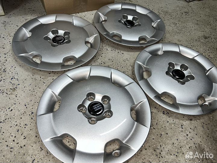 Новые колпаки Volvo XC90 R16 оригинал