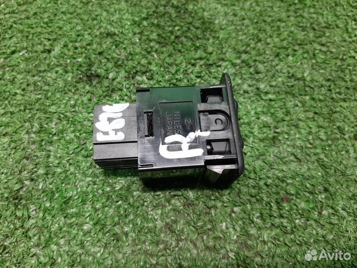 Переключатель обогрева сидений Subaru Forester SG