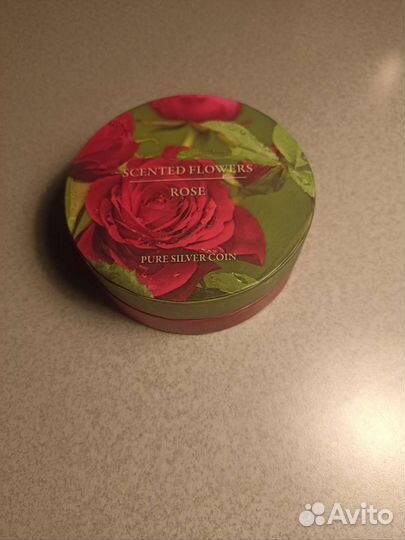 Серебряный доллар Ниуэ, 1/2 унции, 