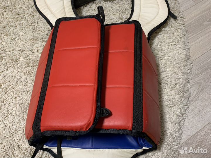 Протектор для тхэквондо