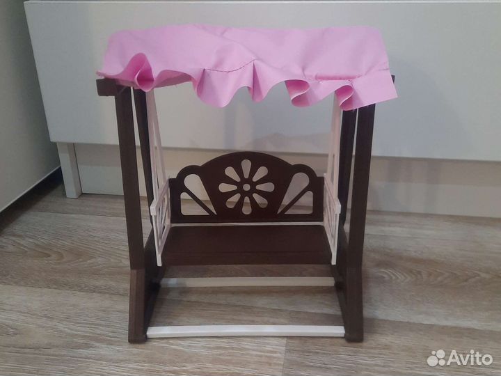 Качели для кукол