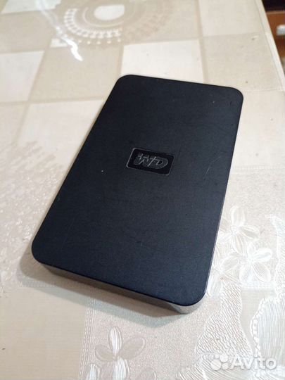 Переносной жёсткий диск WD 500 gb