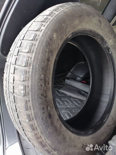 Bridgestone Blizzak Revo GZ 205/60 R16