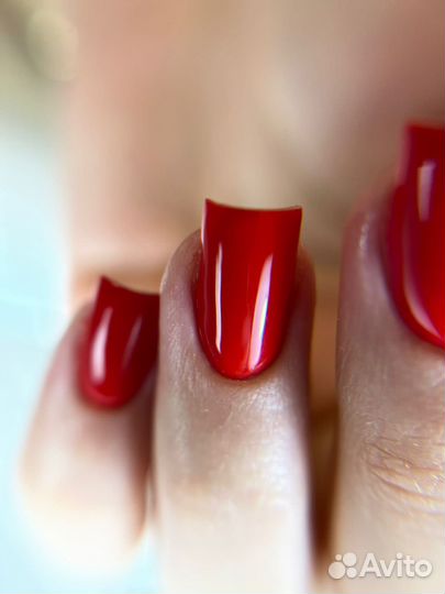 Модель на маникюр