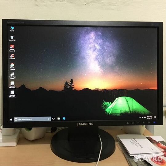 Монитор Samsung