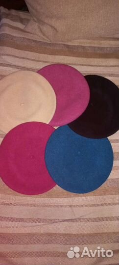 Береты женские новые шерстяные 4штуки