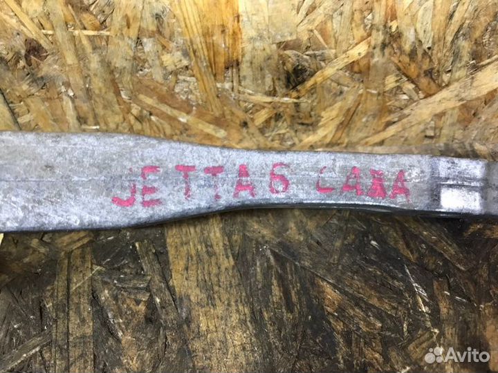 Подушка АКПП задняя Volkswagen Jetta 6 седан 1.4