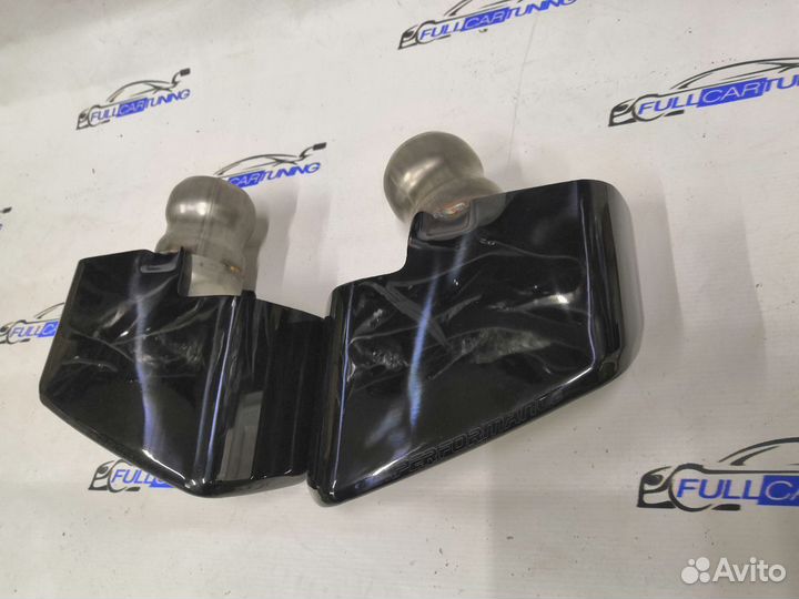 G30 насадки M Performance ромбовидные 540i чёрные