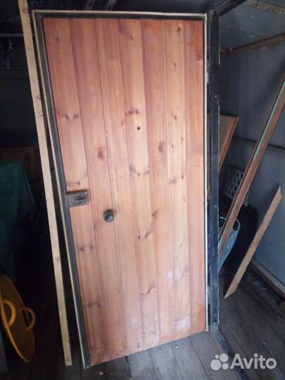 Входная металлическая дверь