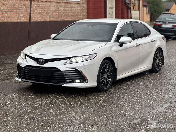 Toyota Camry, 2018
