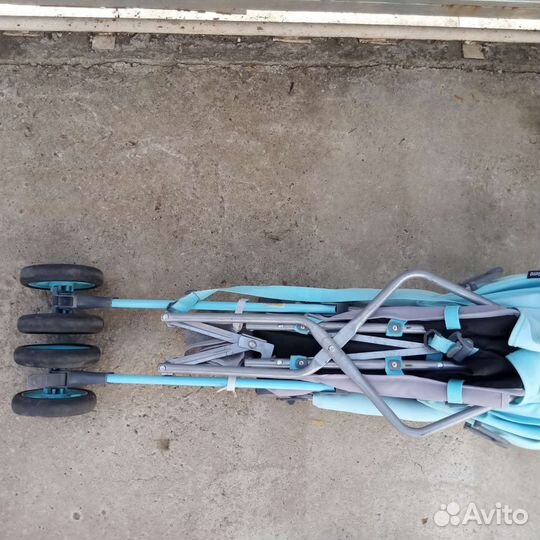 Прогулочная коляска трость