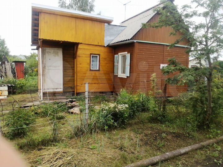 Дача 20 м² на участке 6 сот.