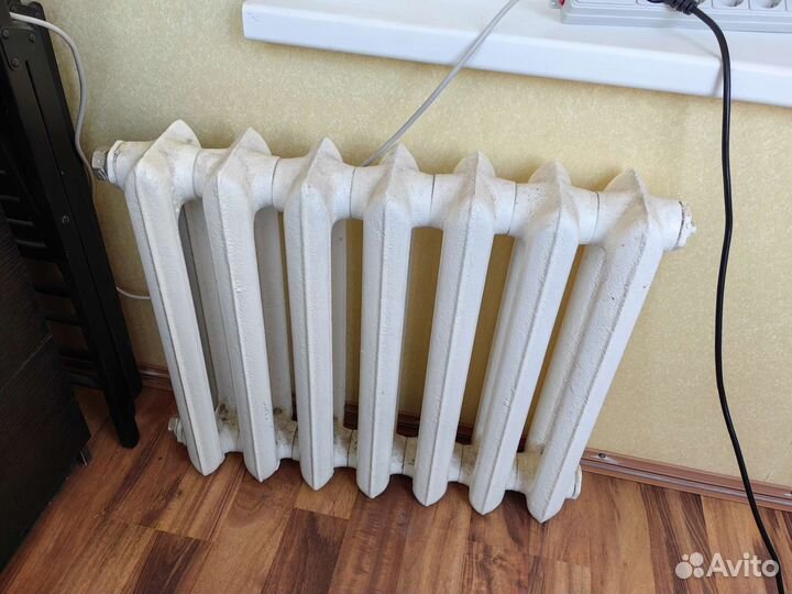 Батарея чугунная