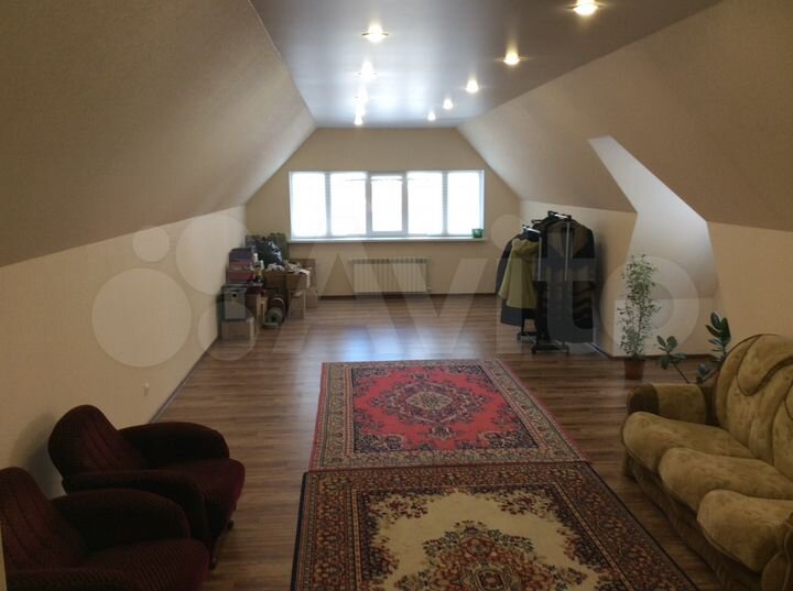 Дом 160 м² на участке 9 сот.