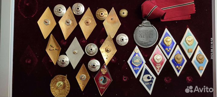 Значки ромбы