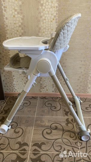 Стульчик для кормления happy baby