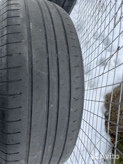 Yokohama BluEarth A34 215/65 R17 99