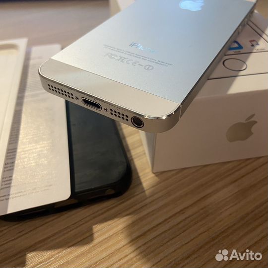 iPhone 5S, 16 ГБ