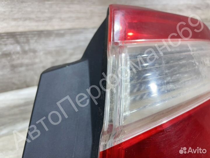 Фонарь задний правый внешний Camry 50 (2011-2014)