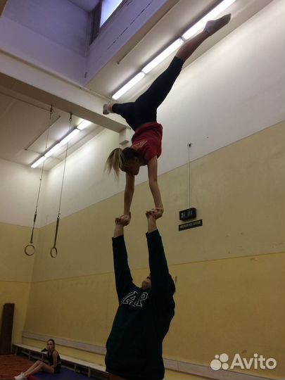 Тренер по акробатике